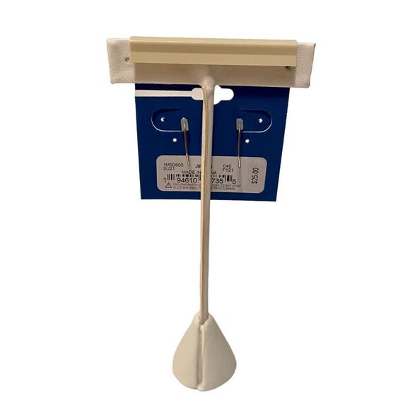 Lucky Brand Hammered Matte Silver Fan Drop Earrings. - Picture 4 of 6